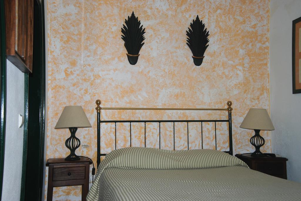 Herdade Da Samarra Hotell Viana do Alentejo Rum bild