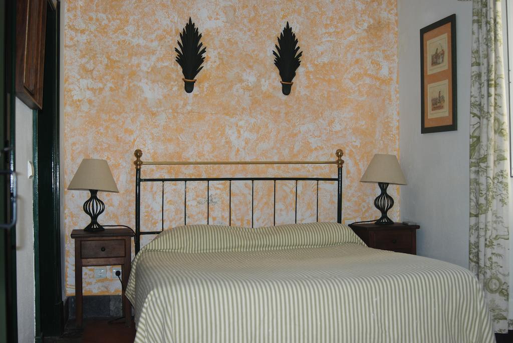Herdade Da Samarra Hotell Viana do Alentejo Rum bild