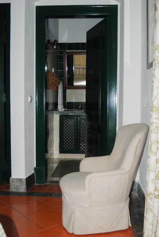 Herdade Da Samarra Hotell Viana do Alentejo Rum bild